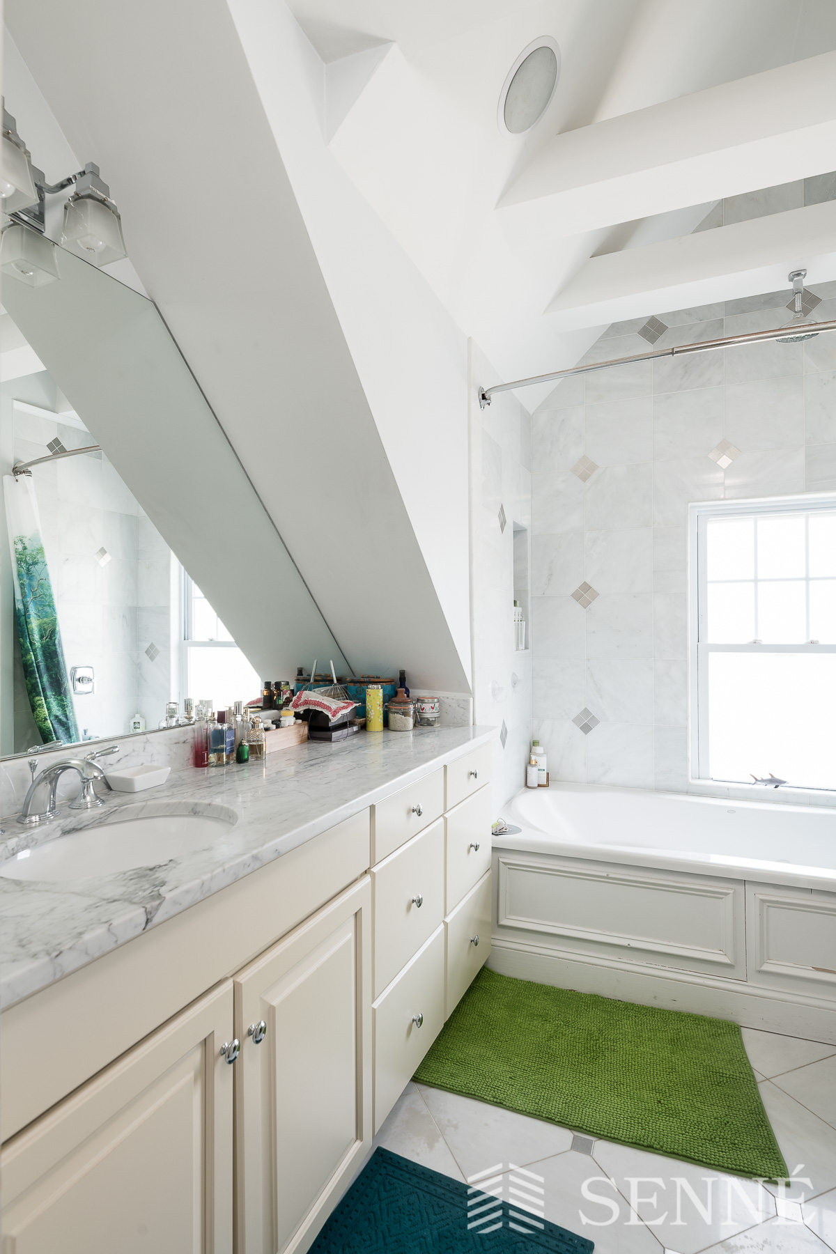 3 bed, 2.5 bath apartment for rent at 9 Meacham Rd Unit 2A, North Cambridge — photo 3 of 17