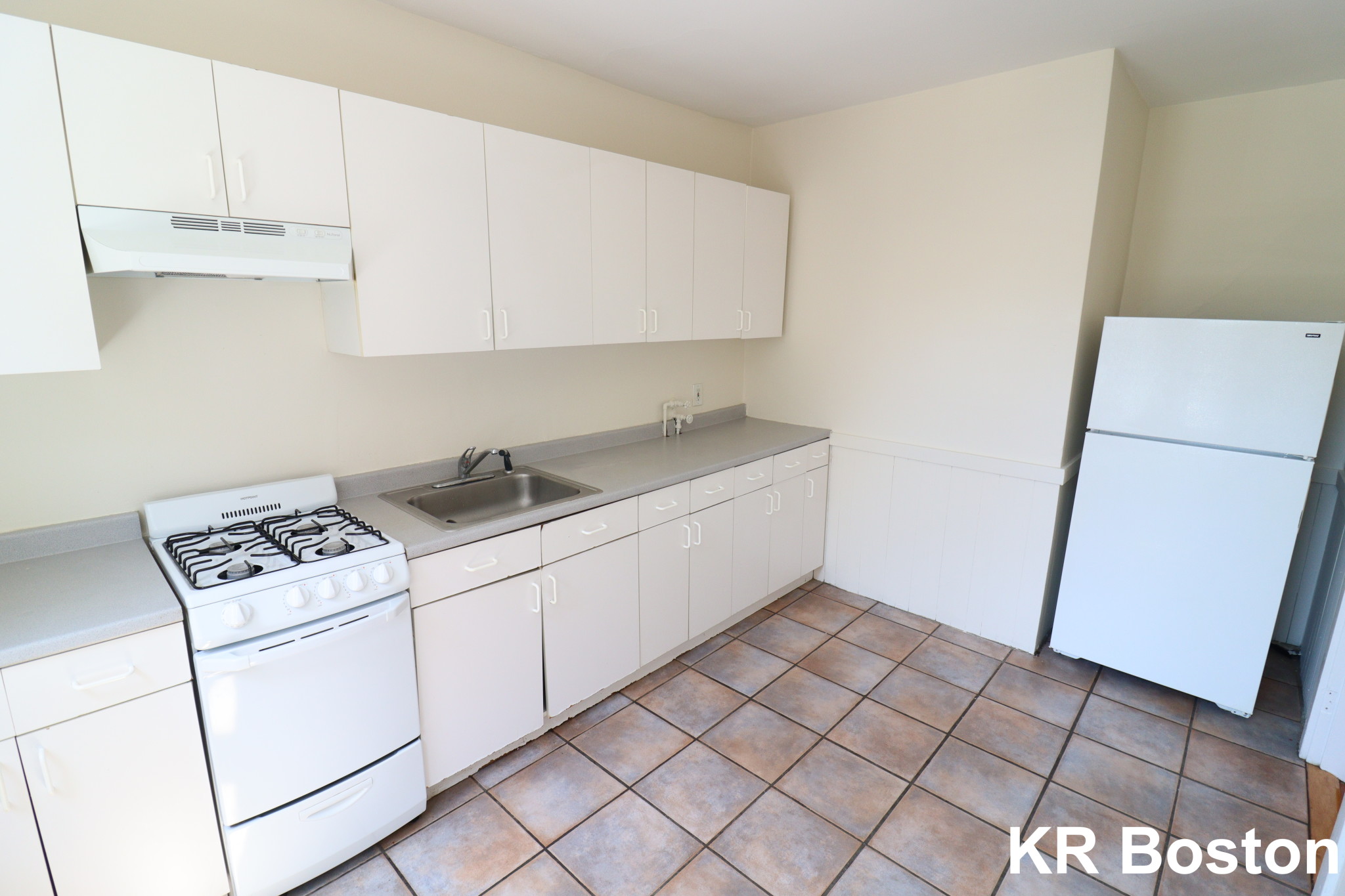 1 bed, 1 bath apartment for rent at 514 Cambridge St Unit 6A, Allston — photo 6 of 12