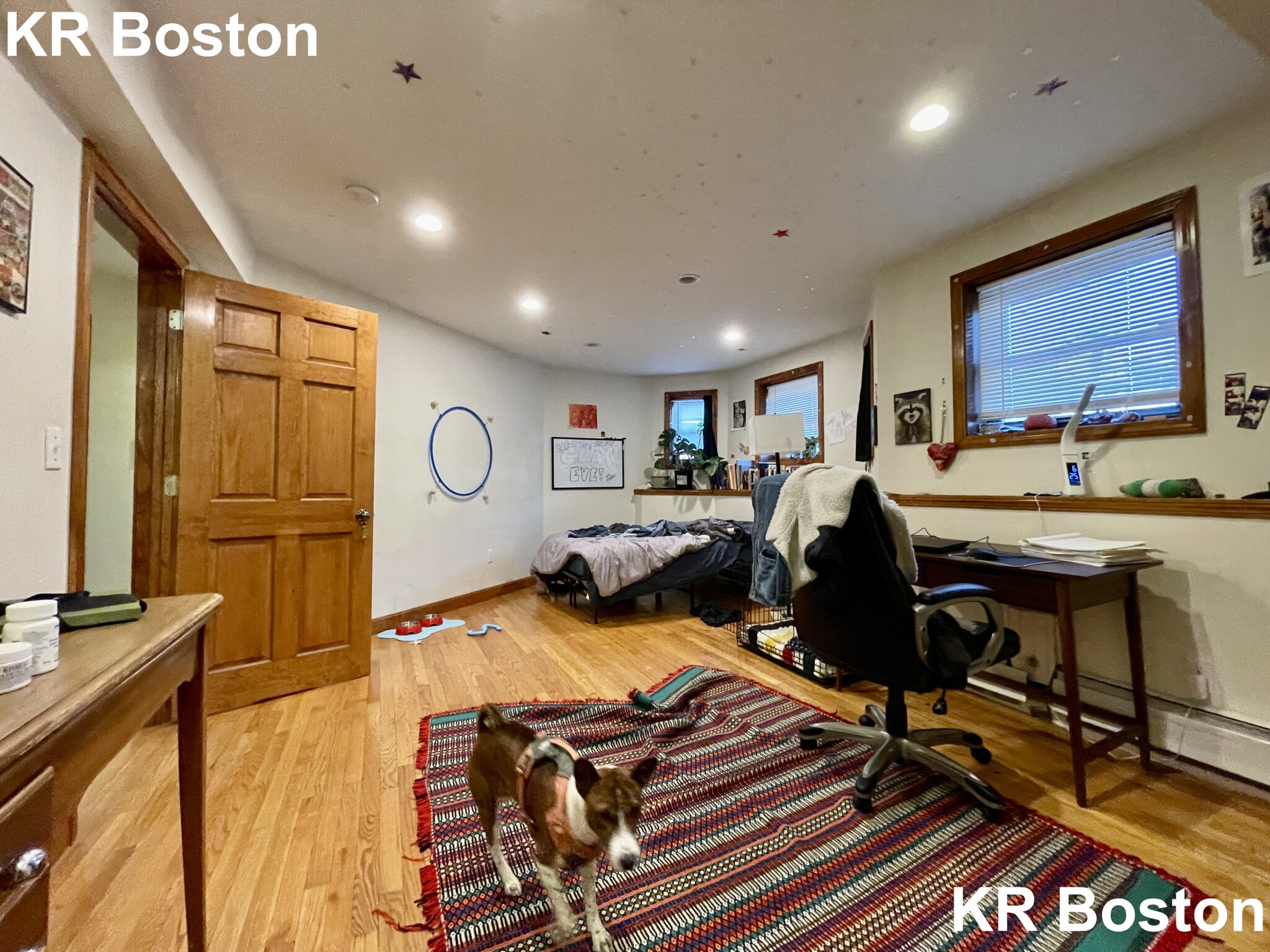 5 bed, 1 bath apartment for rent at 1421 Commonwealth Ave Unit 7, Brighton — photo 5 of 6