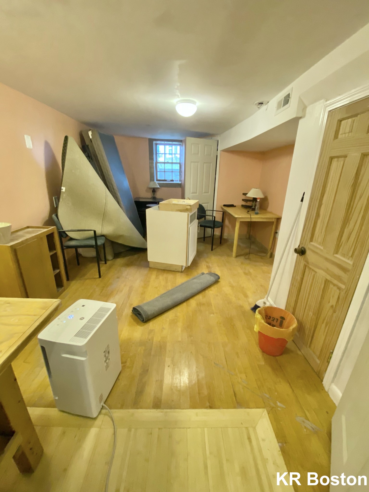 5 bed, 3 bath apartment for rent at 9 Holman St Unit 1, Allston — photo 11 of 14