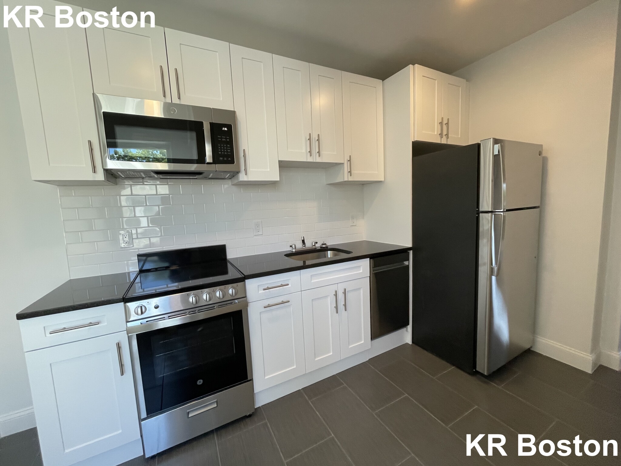 2 bed, 1 bath apartment for rent at 114 Sutherland Rd Unit D, Brighton — photo 4 of 8