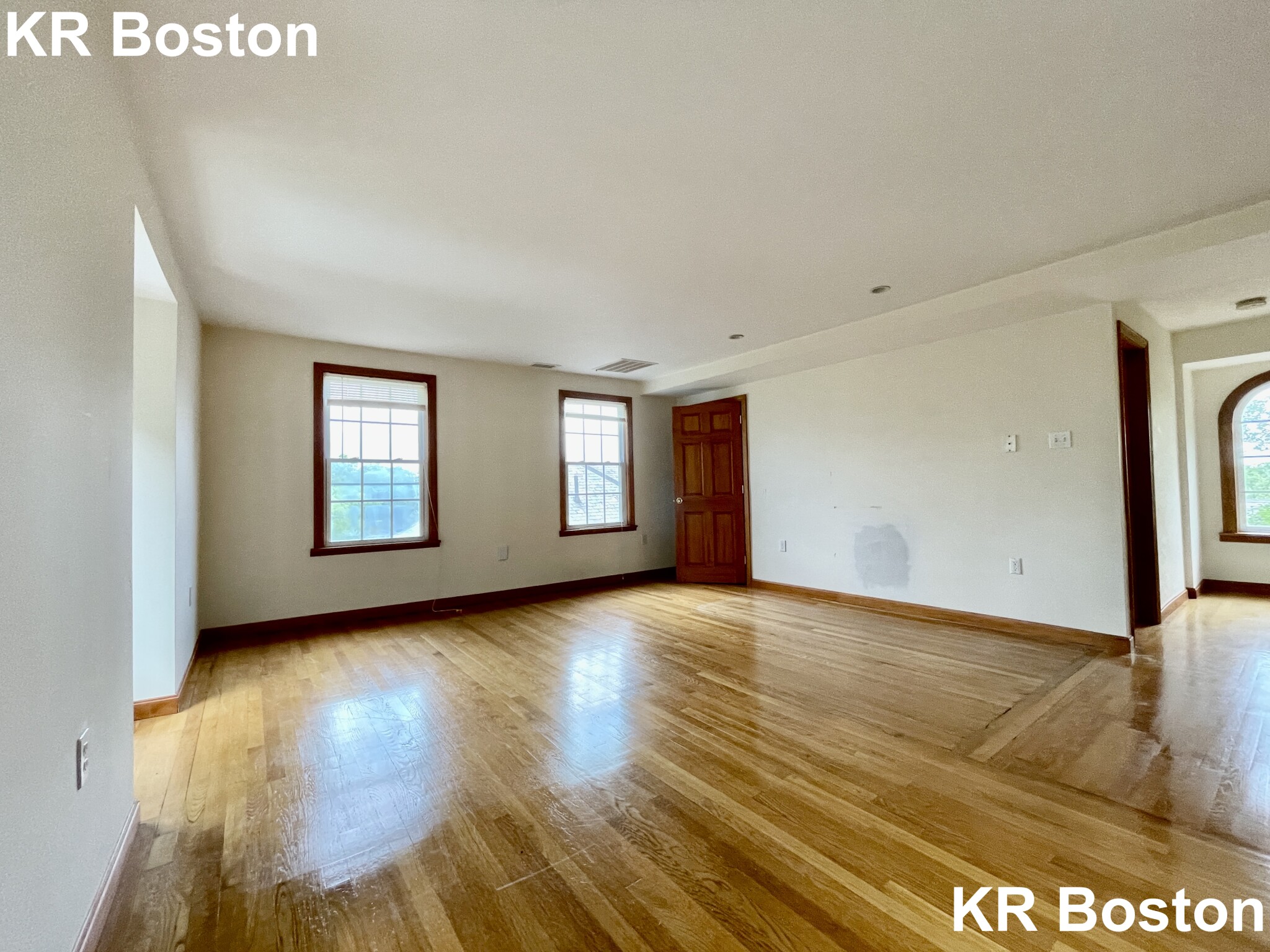 5 bed, 2.5 bath apartment for rent at 51 Rawson Rd Unit 0, Brookline Hills — photo 15 of 16