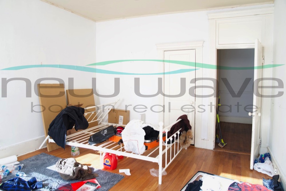 3 bed, 1 bath apartment for rent at 46 Westland Ave Unit 40, Fenway — photo 2 of 9