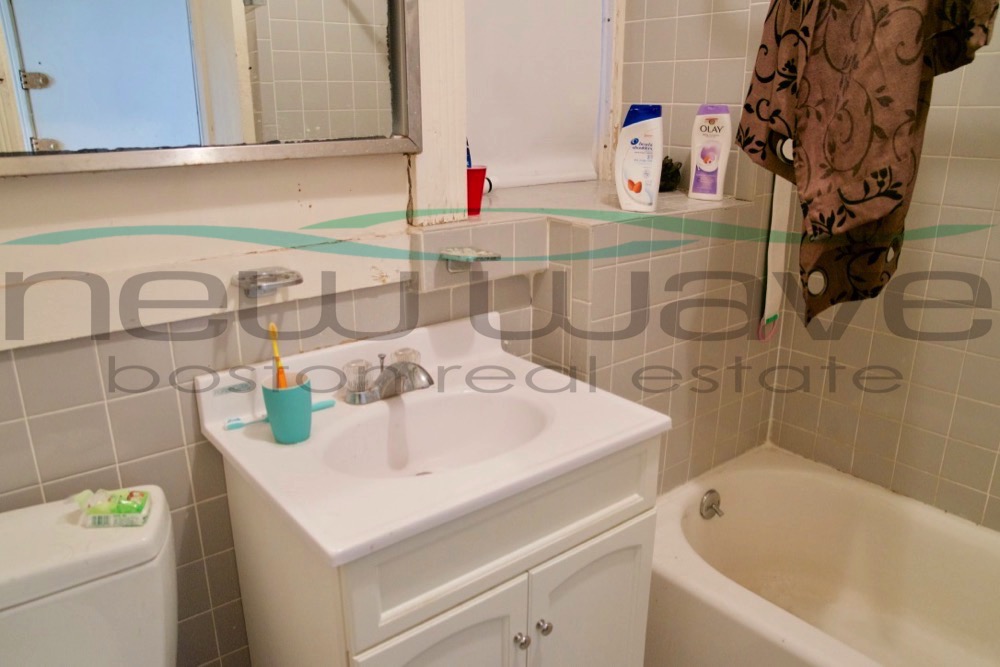 3 bed, 1 bath apartment for rent at 46 Westland Ave Unit 40, Fenway — photo 9 of 9