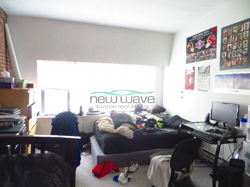 3 bed, 1 bath apartment for rent at 752 Tremont St Unit 4, South End — photo 15 of 20