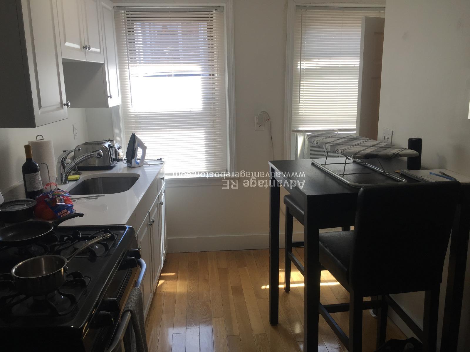 1 bed, 1 bath apartment for rent at 10 Wiget St Unit 8, North End — photo 4 of 19