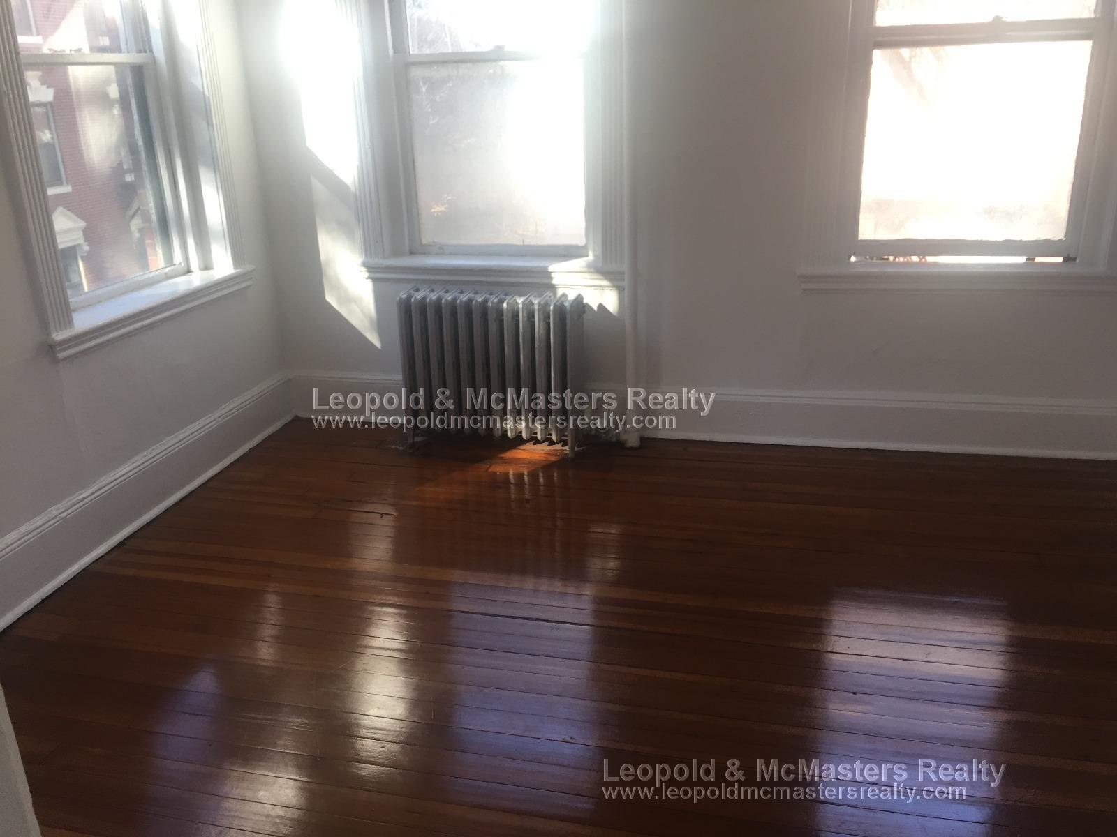 1 bed, 1 bath apartment for rent at 28 Grove St Unit 4, Beacon Hill — photo 2 of 7