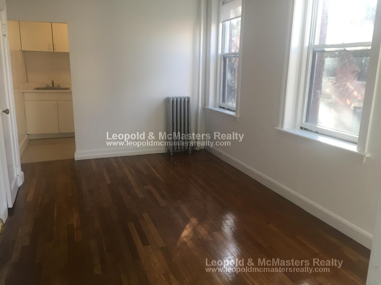 1 bed, 1 bath apartment for rent at 28 Grove St Unit 4, Beacon Hill