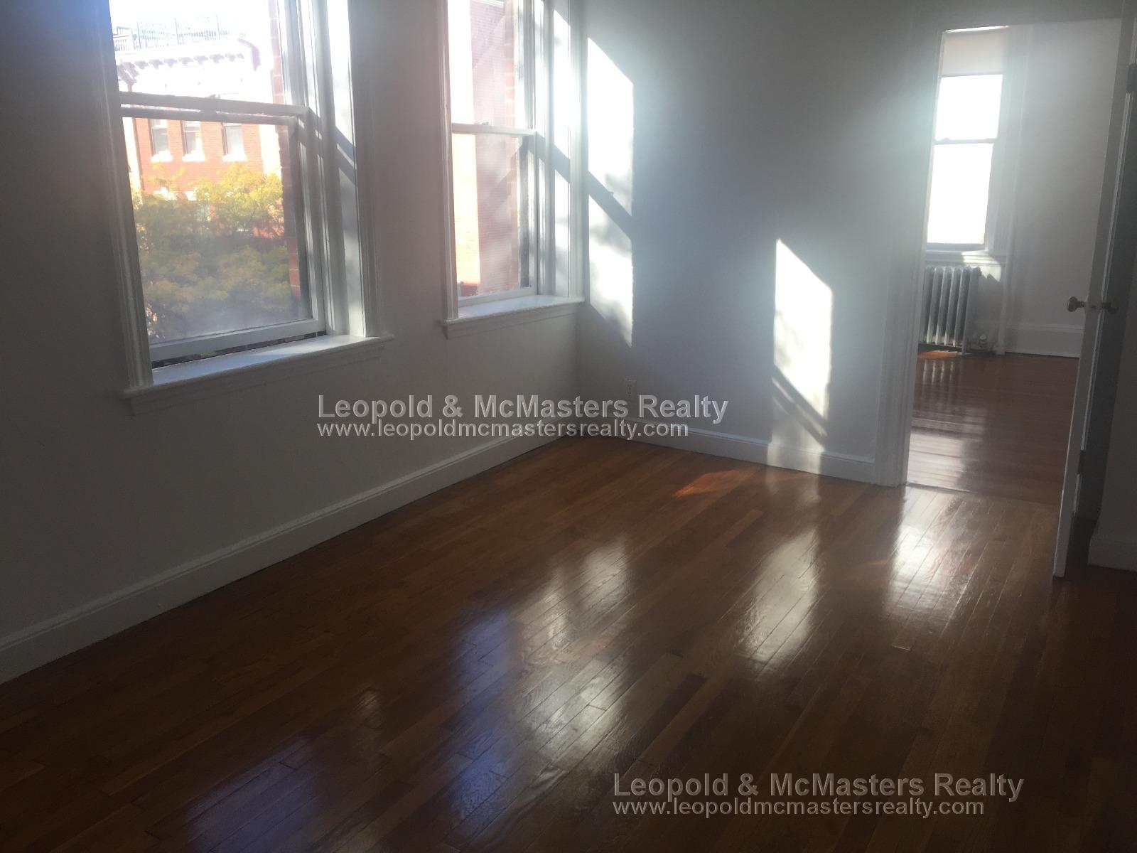1 bed, 1 bath apartment for rent at 28 Grove St Unit 4, Beacon Hill — photo 6 of 7