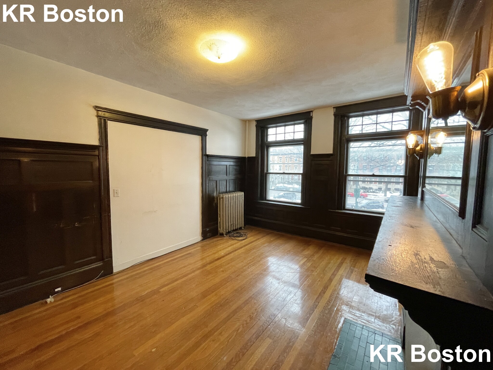 5 bed, 2 bath apartment for rent at 1907 Beacon St Unit 2, Chestnut Hill — photo 1 of 20