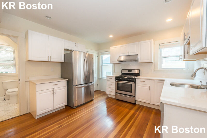 4 bed, 2 bath apartment for rent at 23 Champney St Unit 1, Brighton — photo 1 of 10