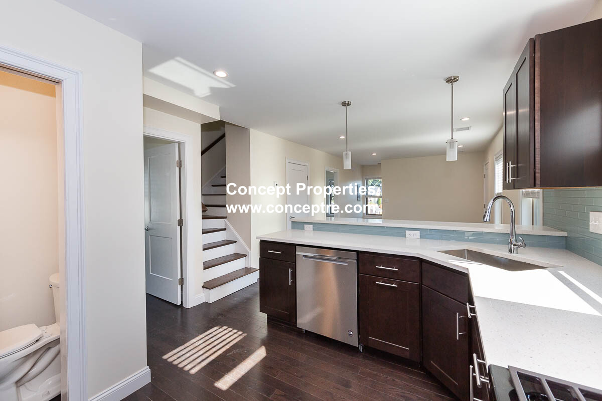 4 bed, 4+ bath apartment for rent at 39 Harvard St Unit 2, Charlestown — photo 15 of 20