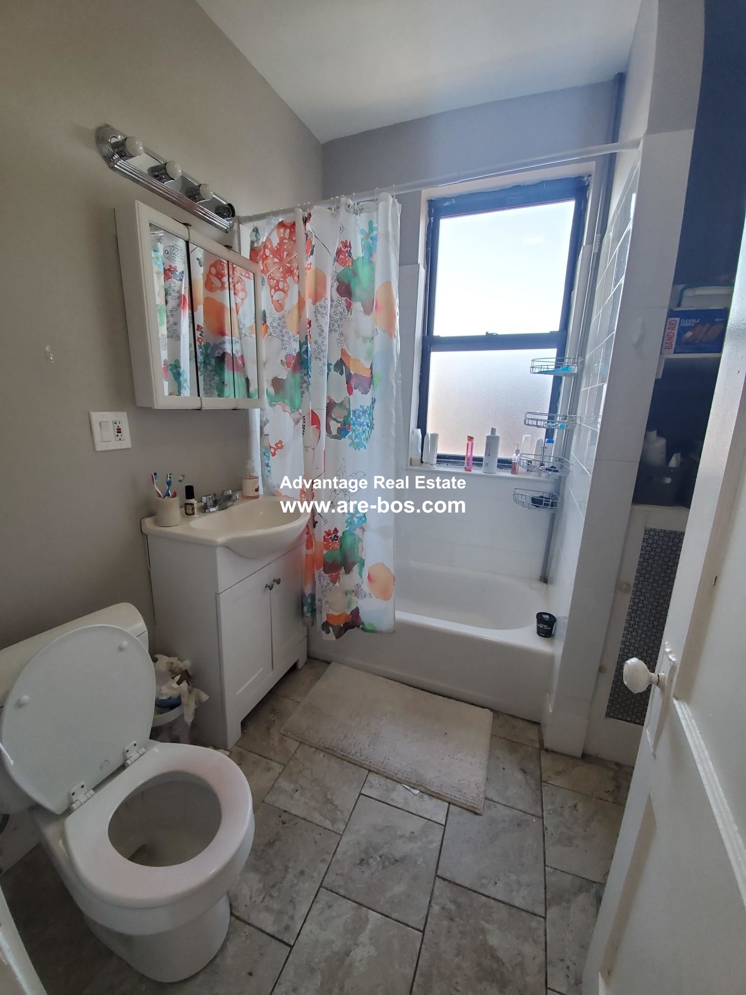 2 bed, 1 bath apartment for rent at 1066 Commonwealth Ave Unit 28, Allston — photo 3 of 22