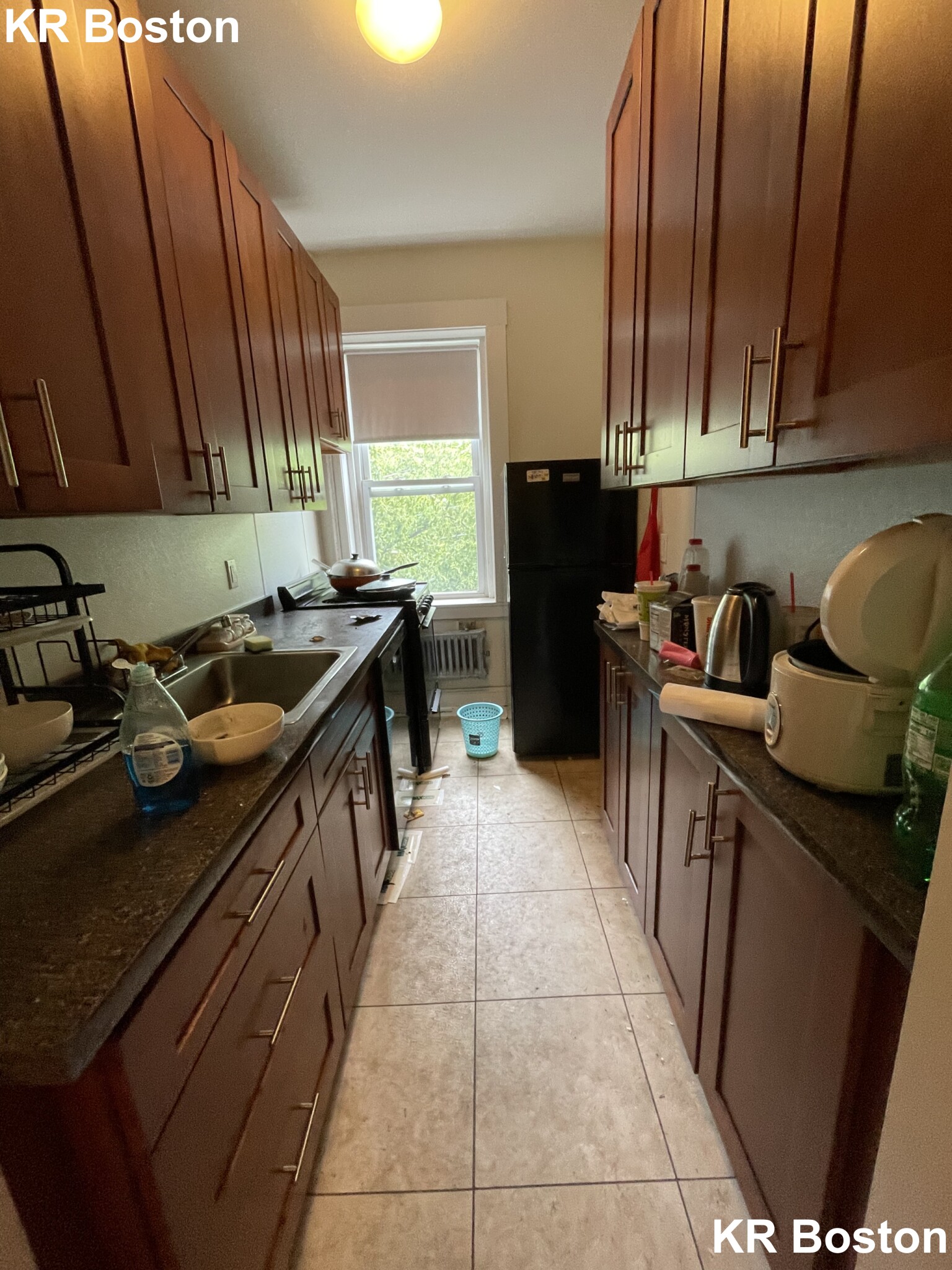 2 bed, 1 bath apartment for rent at 1821 Beacon St Unit 5, Chestnut Hill — photo 2 of 10