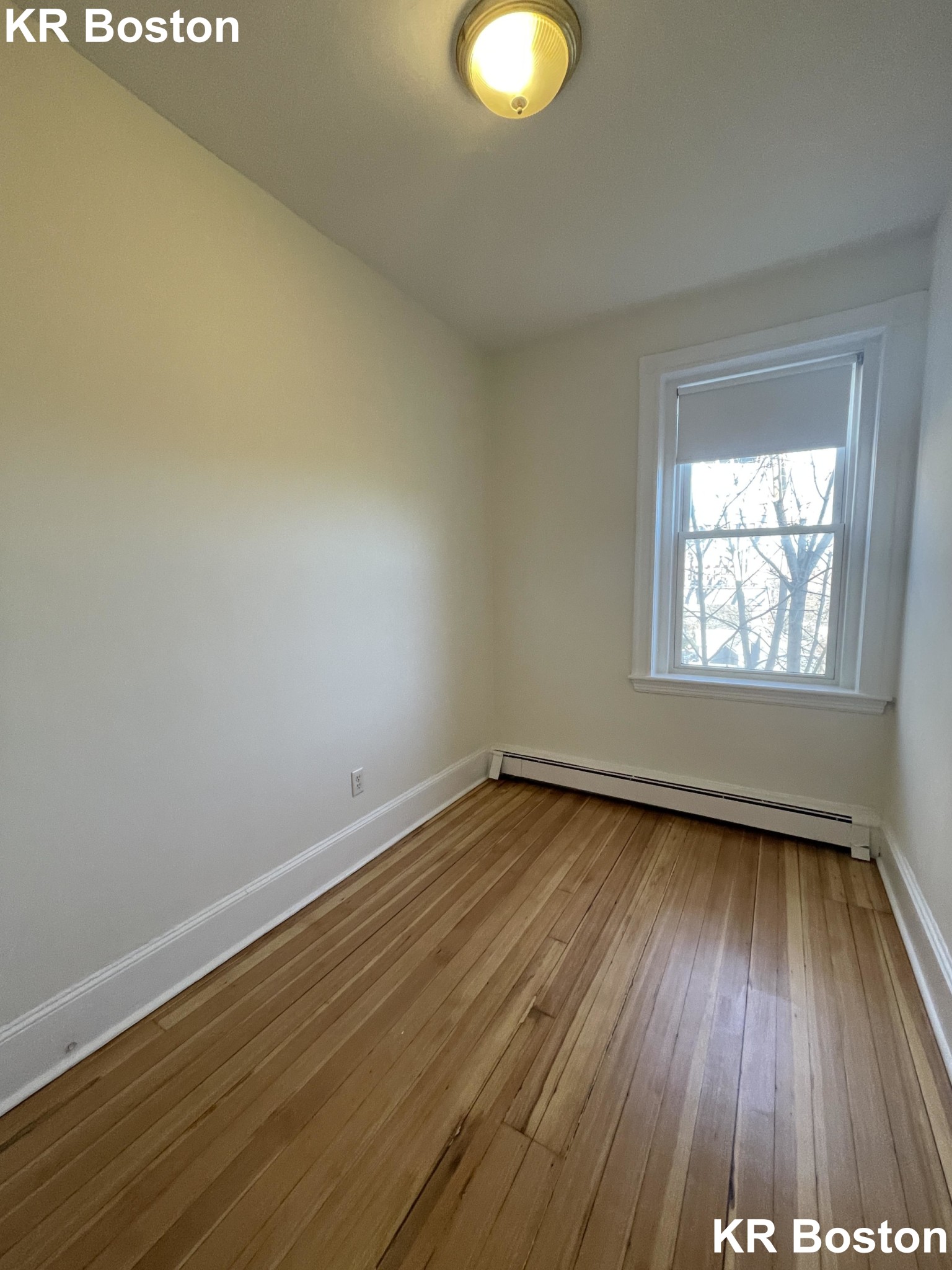 2 bed, 1 bath apartment for rent at 18 Fairbanks St Unit 33, Washington Square — photo 5 of 14