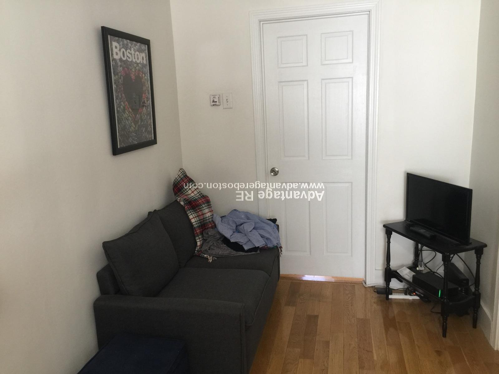 1 bed, 1 bath apartment for rent at 10 Wiget St Unit 8, North End — photo 16 of 19