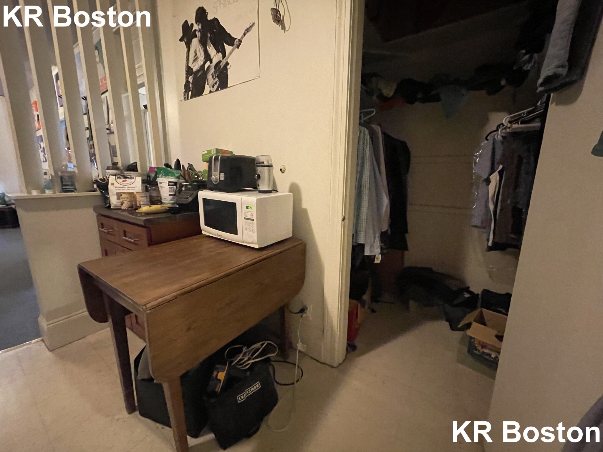 1 bed, 1 bath apartment for rent at 1385 Commonwealth Ave Unit 0, Allston — photo 3 of 11