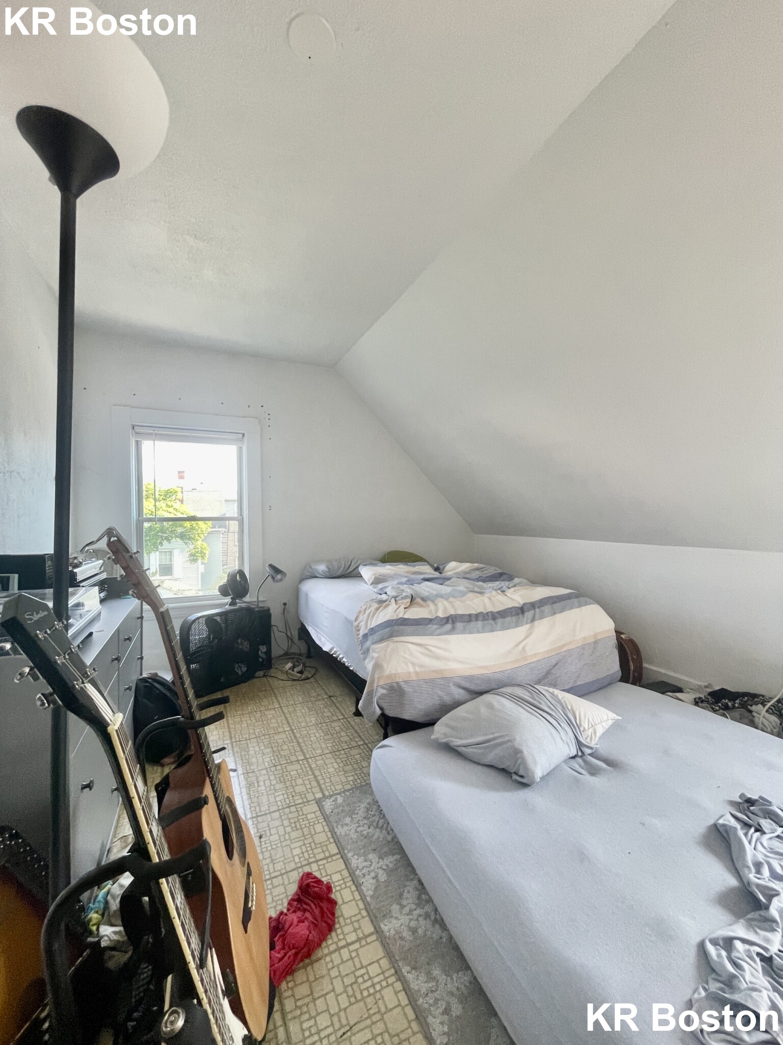 6 bed, 2 bath apartment for rent at 4 Pratt St Unit 0, Allston — photo 5 of 11