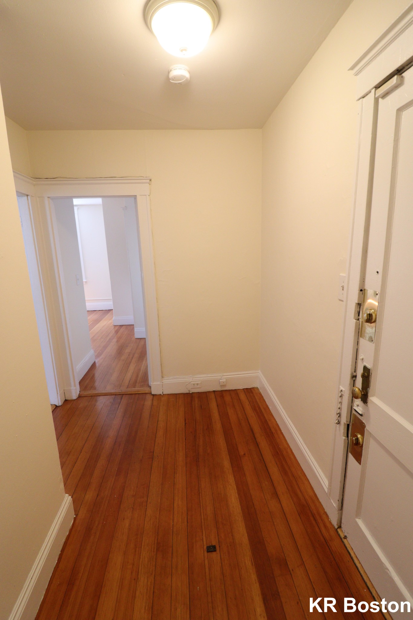 1 bed, 1 bath apartment for rent at 523 Cambridge St Unit 6A, Allston — photo 11 of 12