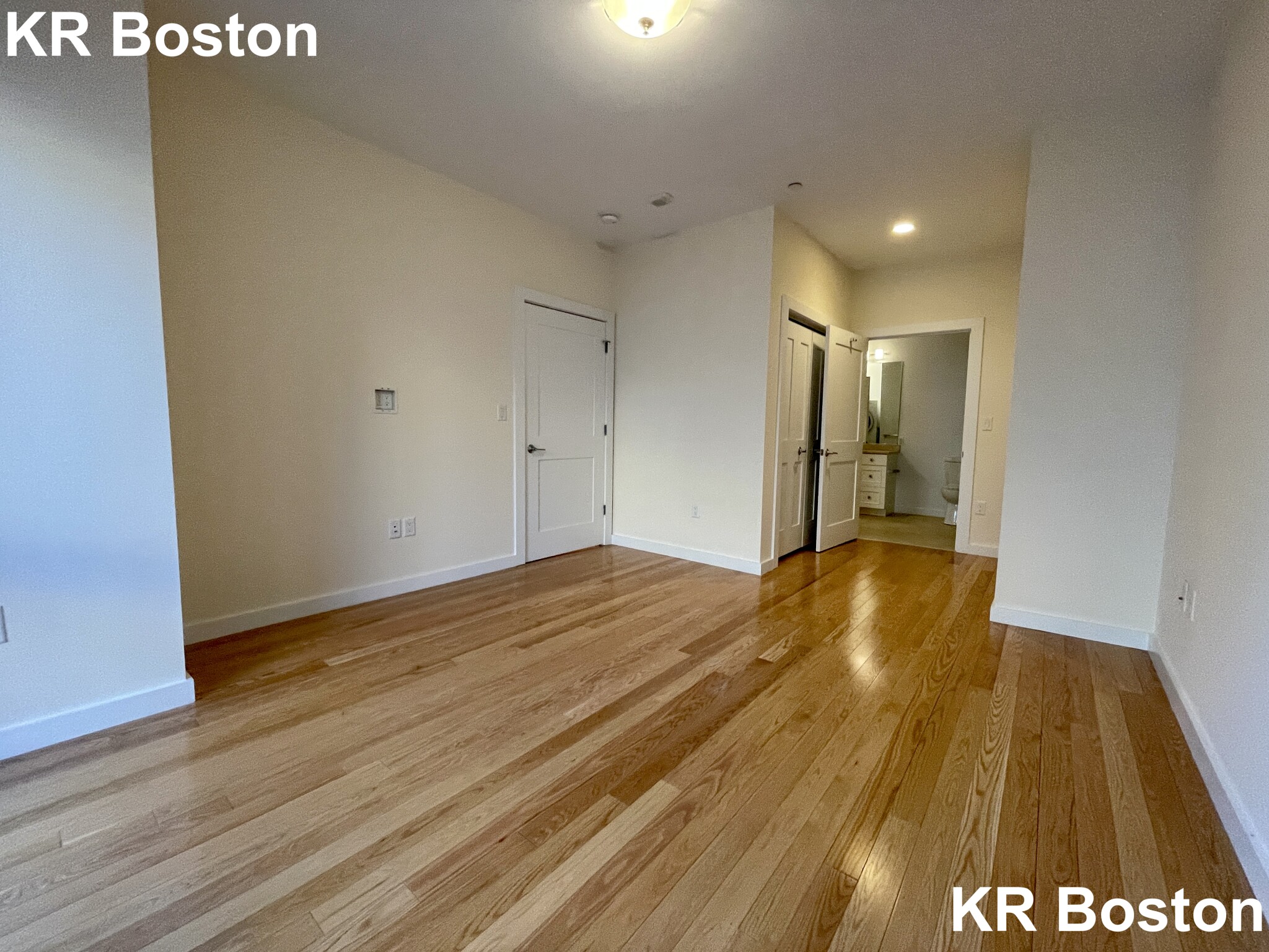2 bed, 1.5 bath apartment for rent at 9 Miner St Unit 405, Fenway — photo 4 of 10