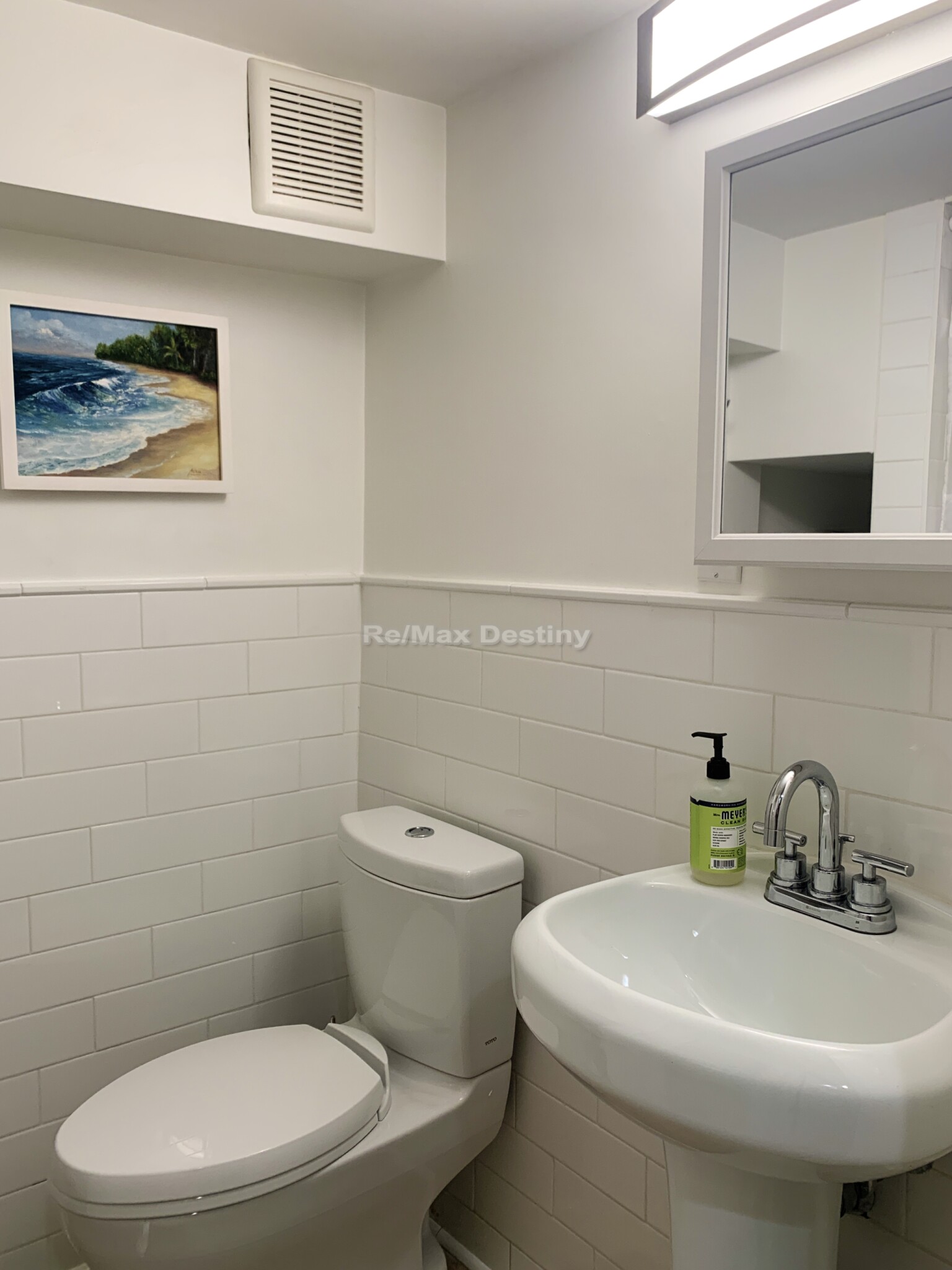 4 bed, 3 bath apartment for rent at 162 Saratoga St Unit 1, East Boston — photo 17 of 22