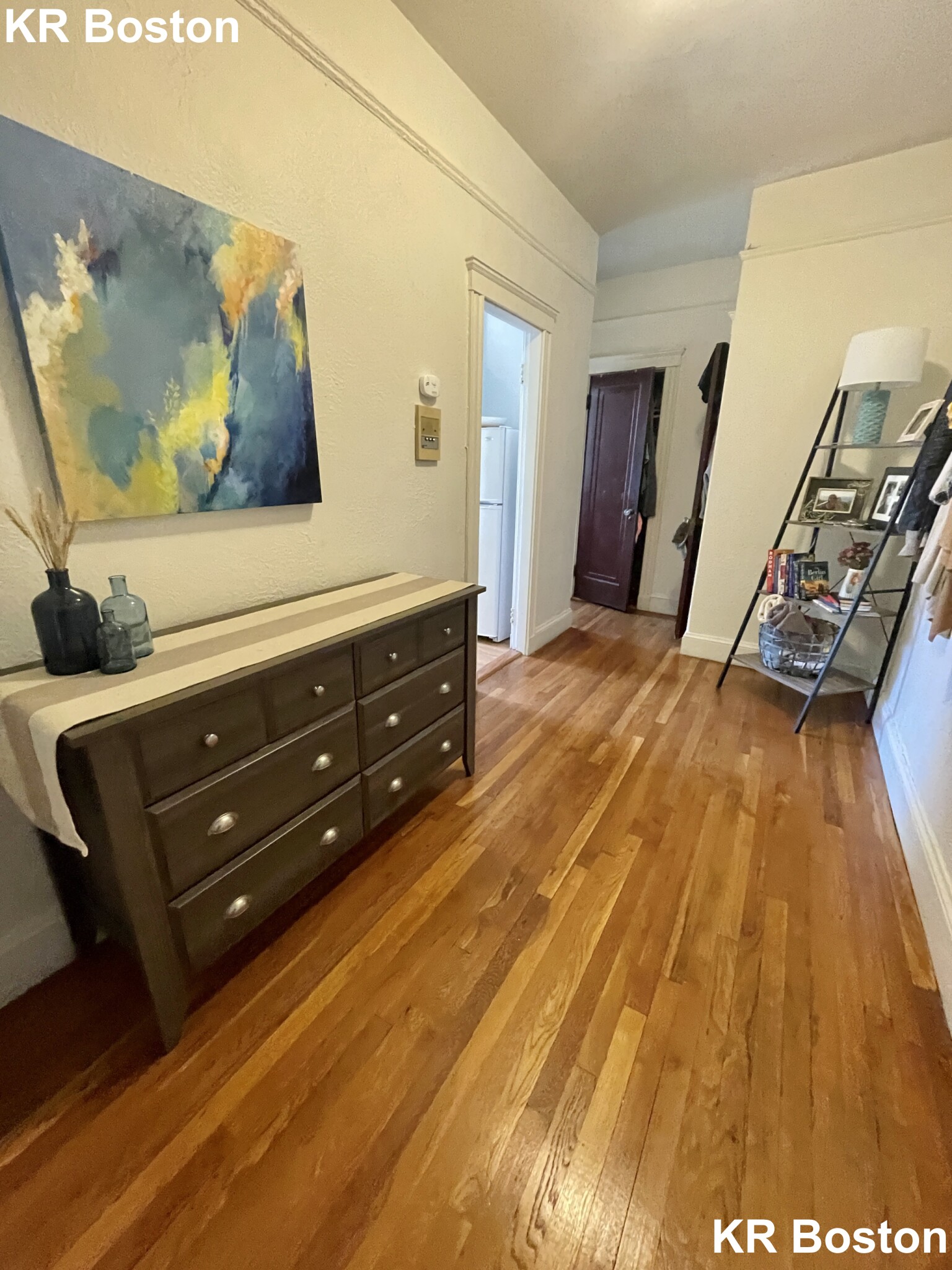Studio bed, 1 bath apartment for rent at 65 Chiswick Rd Unit 17, Brighton — photo 11 of 14