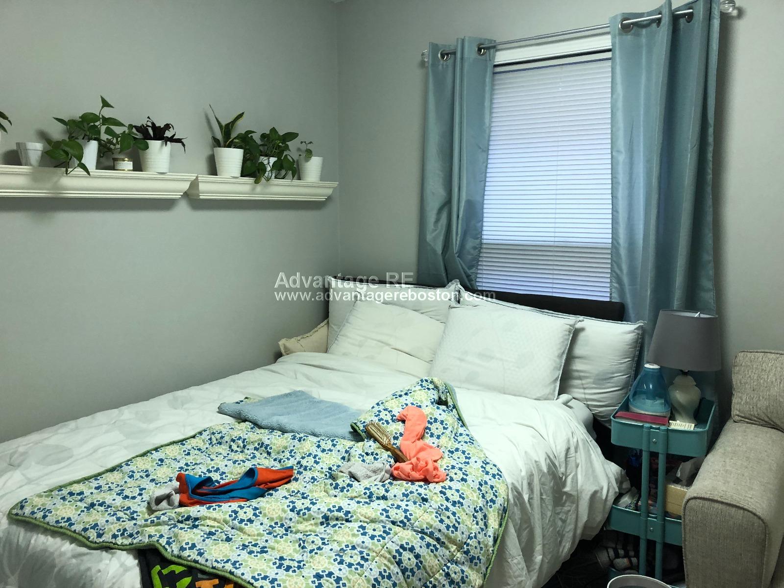 3 bed, 2 bath apartment for rent at 37 Sheafe St Unit 1, North End — photo 3 of 9
