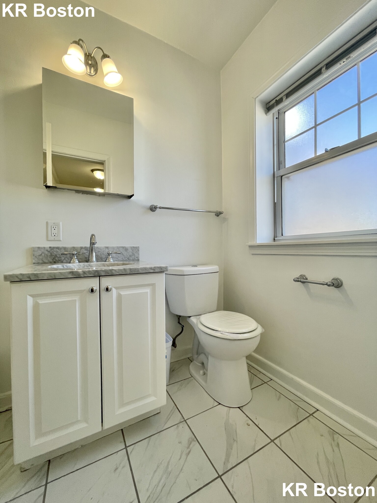 1 bed, 1.5 bath apartment for rent at 128 Sherman Rd Unit 2, Chestnut Hill — photo 6 of 9