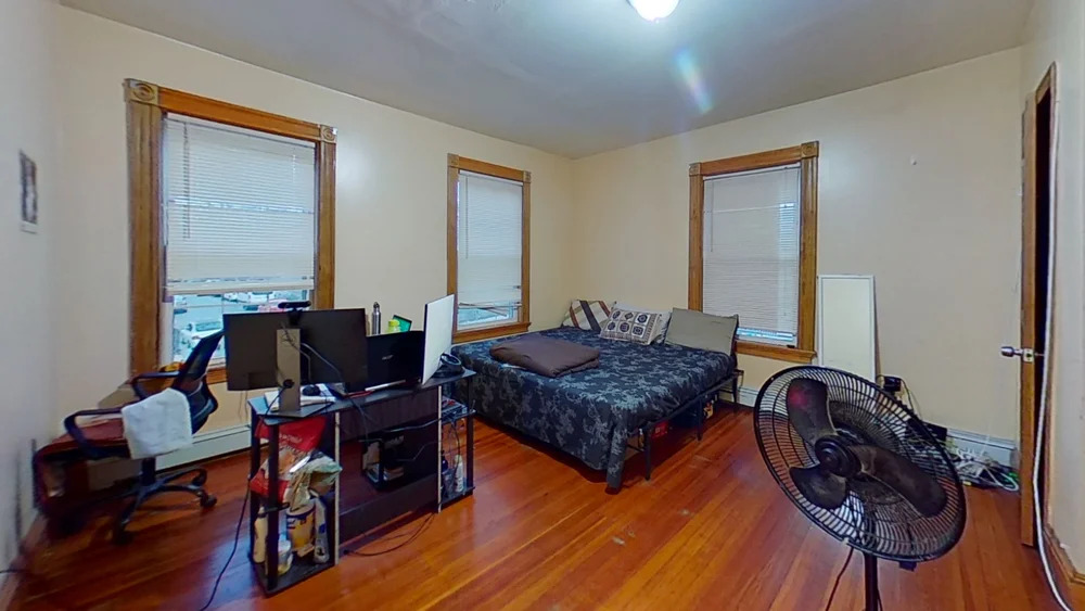 4 bed, 2 bath apartment for rent at 21 Alpine St Unit Unit 2, Roxbury — photo 5 of 9
