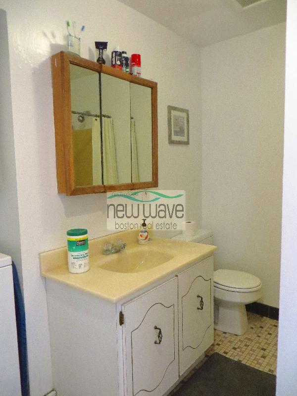 3 bed, 1 bath apartment for rent at 752 Tremont St Unit 4, South End — photo 1 of 20