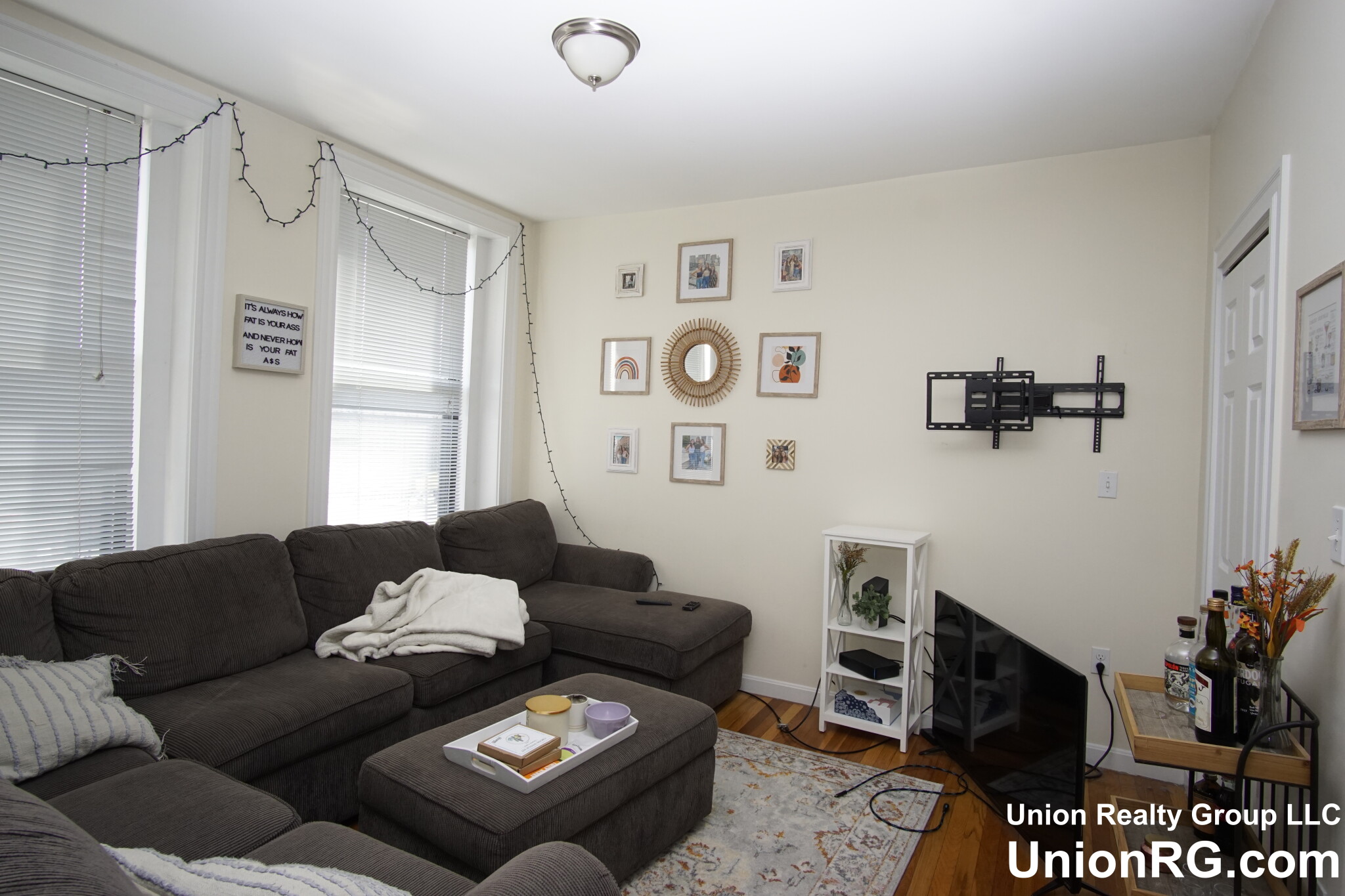 3 bed, 1.5 bath apartment for rent at 1942 Beacon St Unit 4, Brighton — photo 20 of 21