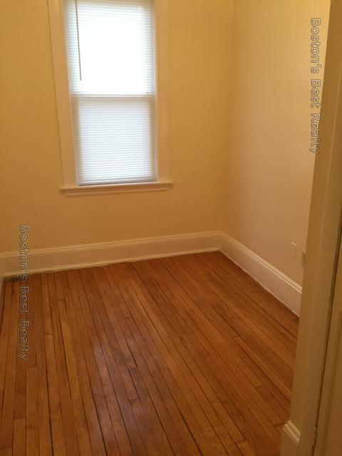 2 bed, 1 bath apartment for rent at 1359 Commonwealth Ave Unit 2, Brighton — photo 3 of 7