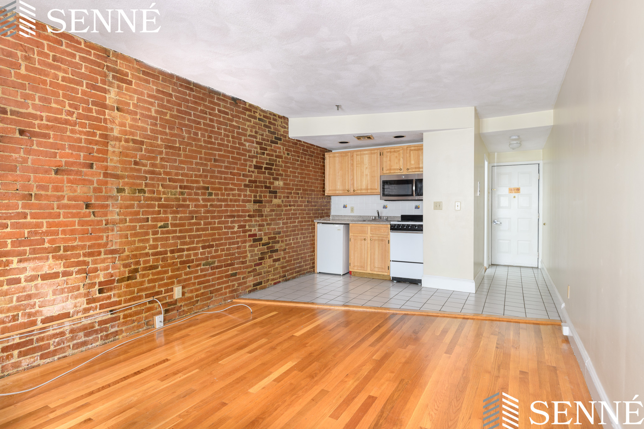 Studio bed, 1 bath apartment for rent at 12 Mount Auburn St Unit 10, Harvard Square — photo 1 of 7