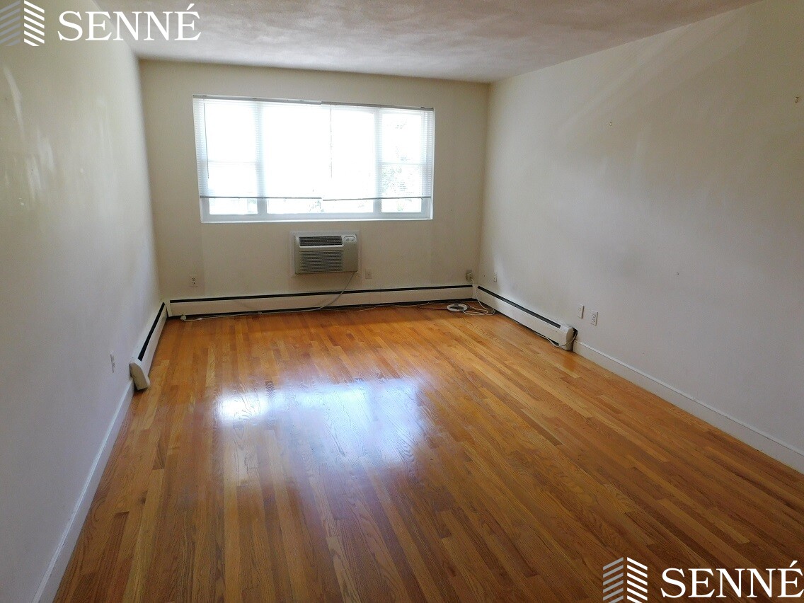 2 bed, 1 bath apartment for rent at 11 Cogswell Ave Unit 3, North Cambridge — photo 4 of 20
