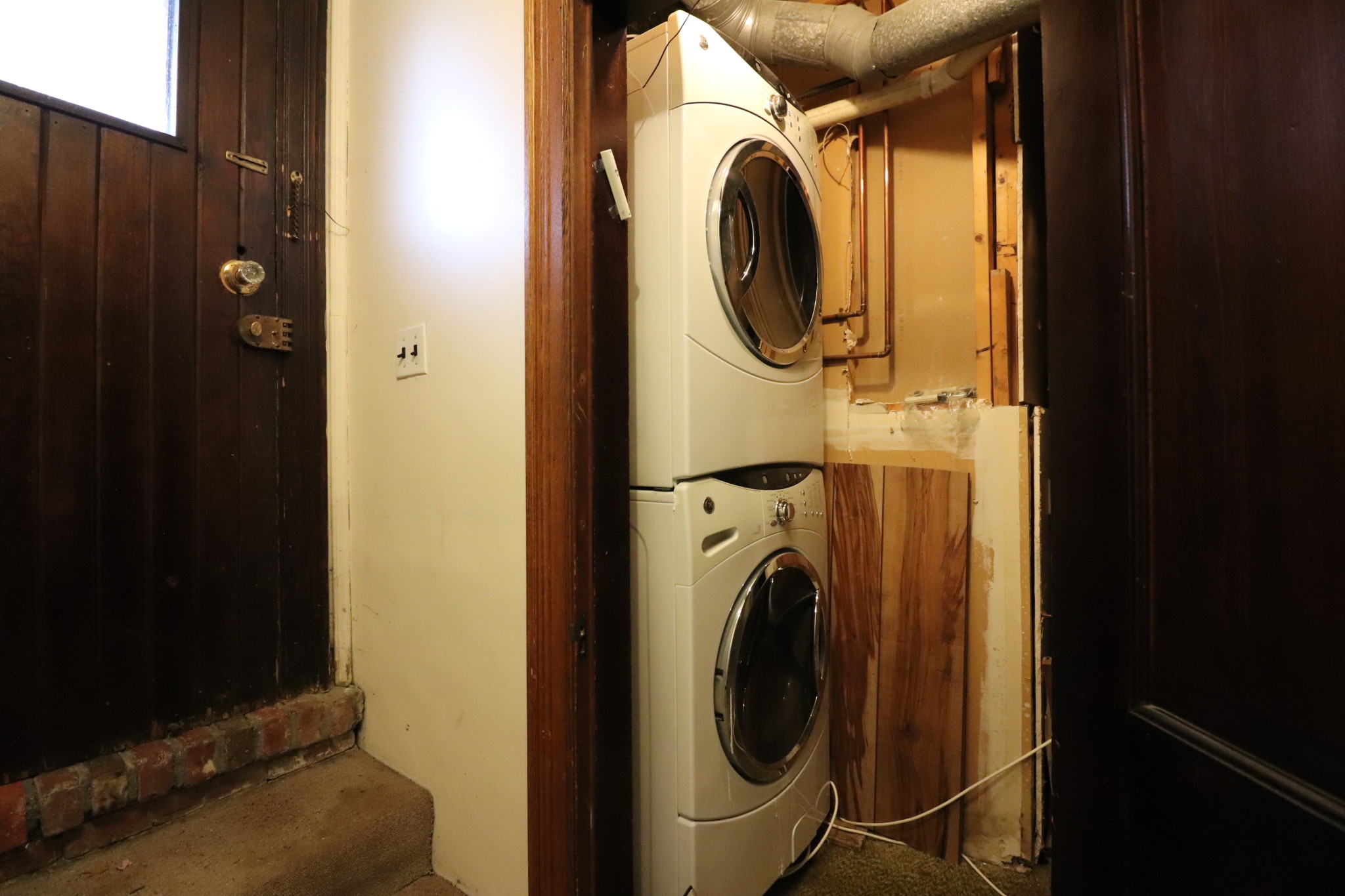 2 bed, 1 bath apartment for rent at 40 Blake Rd Unit B, Brookline Hills — photo 3 of 18