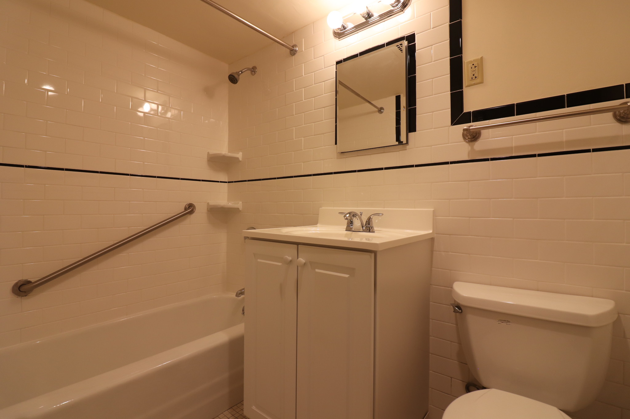 Studio bed, 1 bath apartment for rent at 101 Monmouth St Unit 180, Longwood — photo 6 of 8