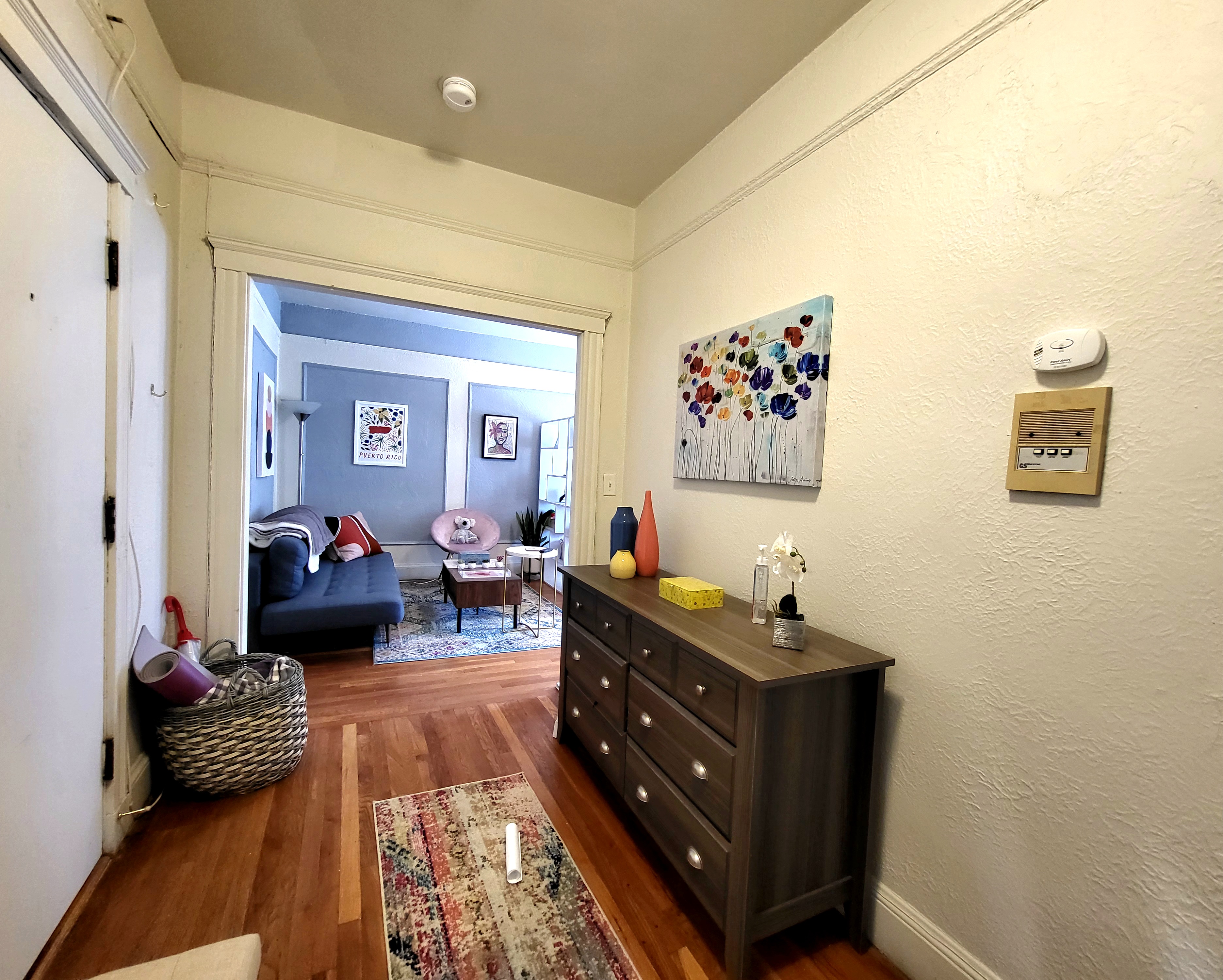 Studio bed, 1 bath apartment for rent at 65 Chiswick Rd Unit 17, Brighton — photo 2 of 14