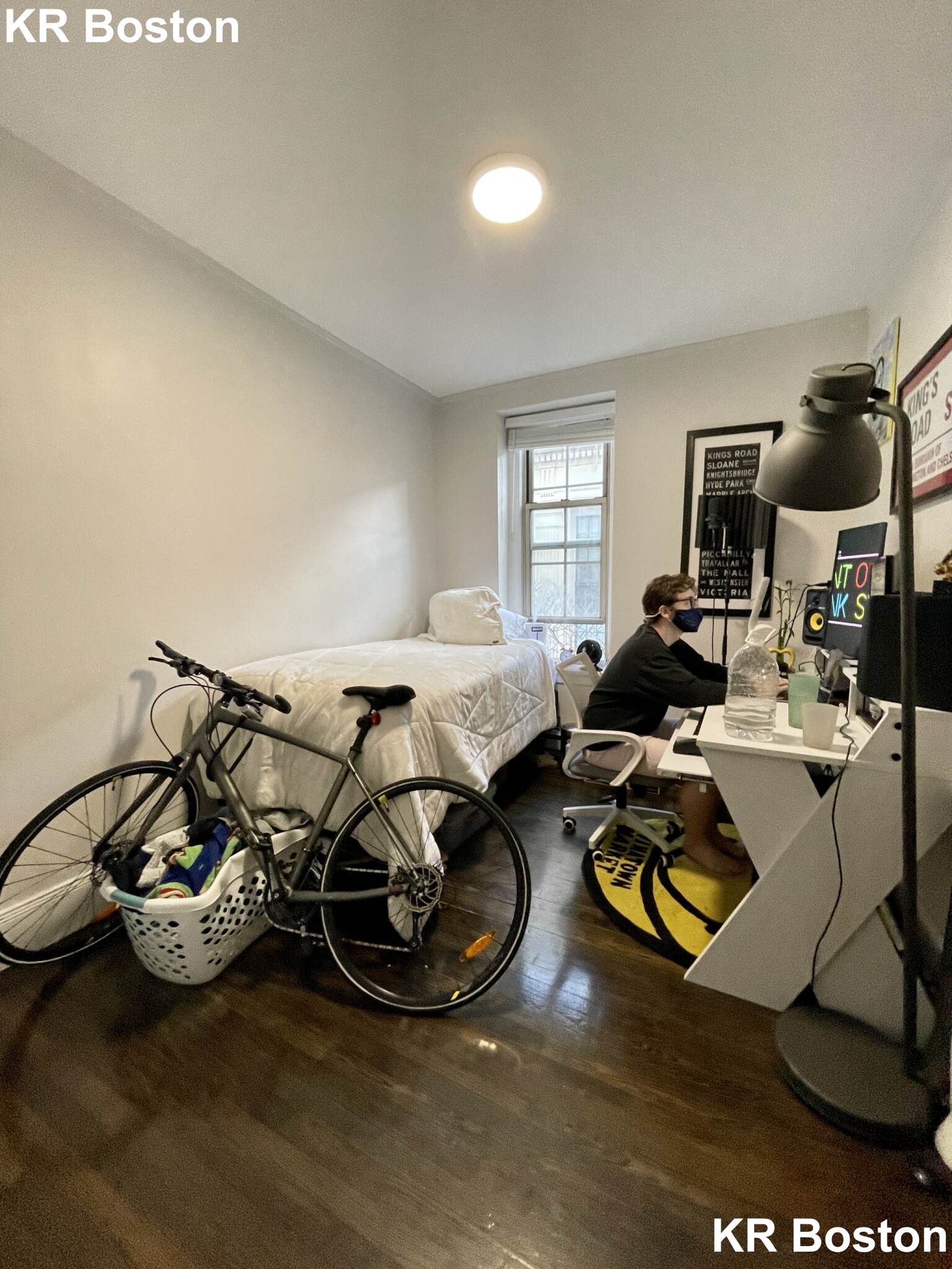 3 bed, 1 bath apartment for rent at 48 Clearway St Unit 9, Back Bay — photo 3 of 6