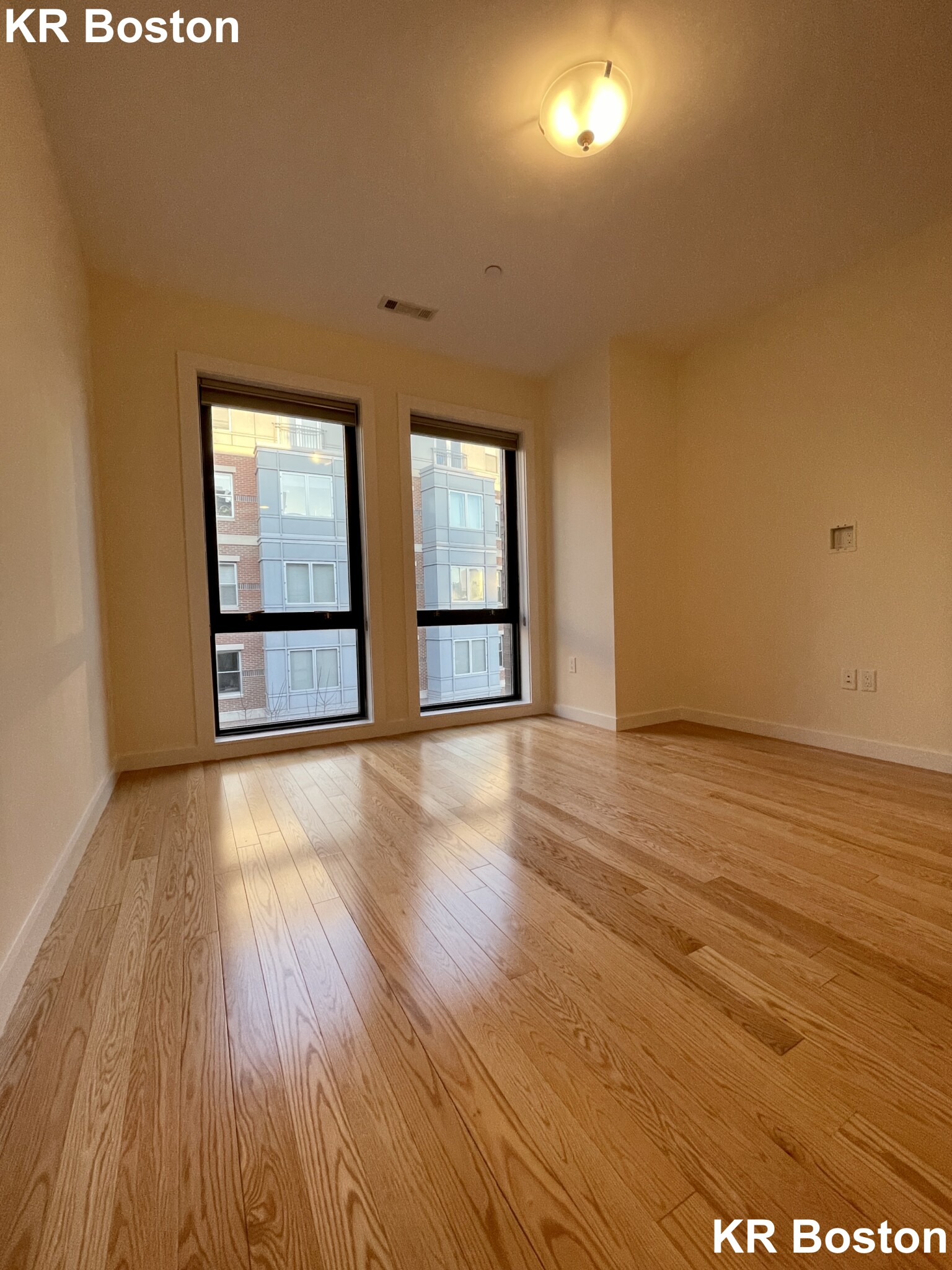 2 bed, 1.5 bath apartment for rent at 9 Miner St Unit 405, Fenway — photo 8 of 10