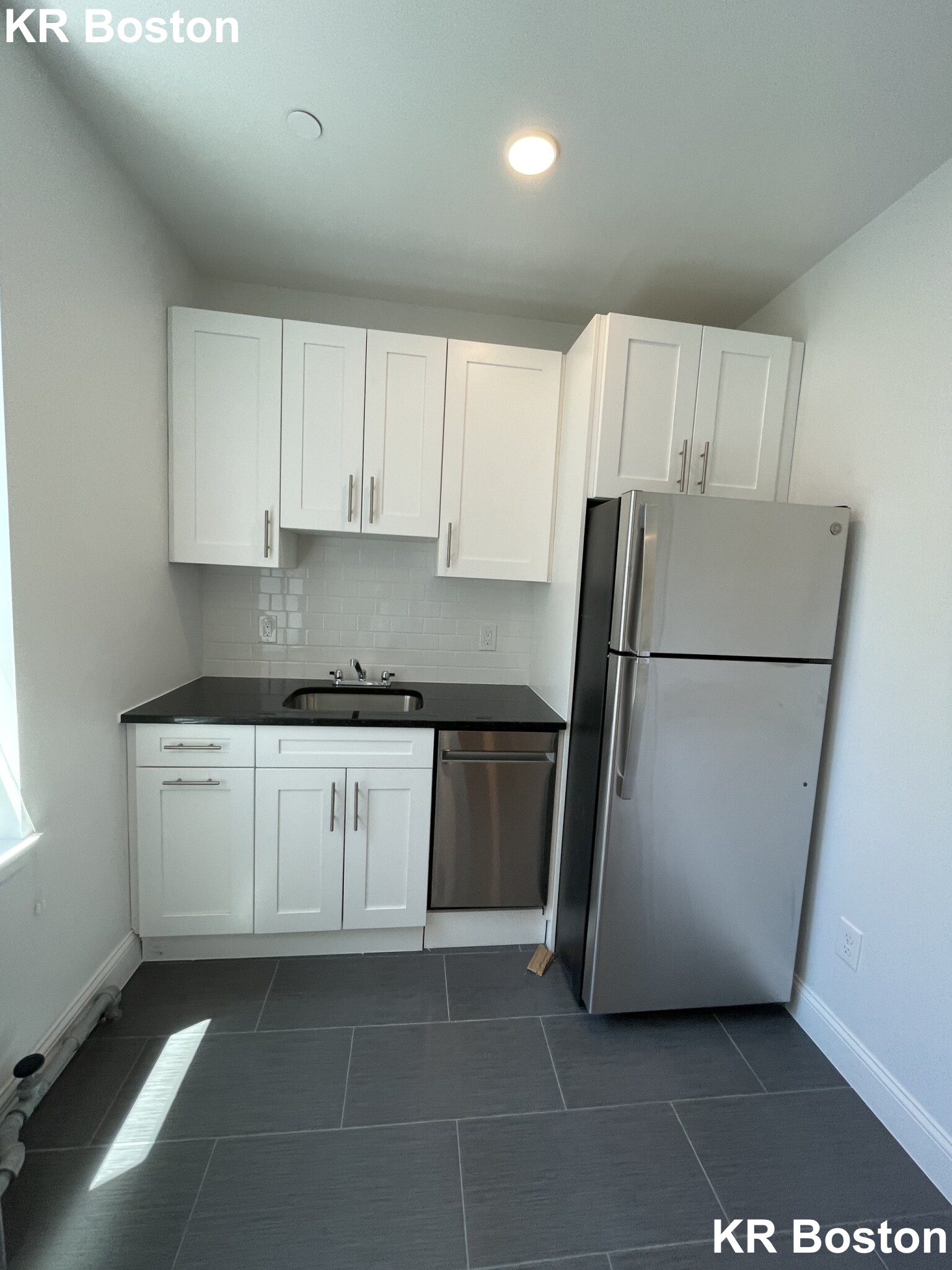 1 bed, 1 bath apartment for rent at 114 Sutherland Rd Unit M, Brighton — photo 10 of 14