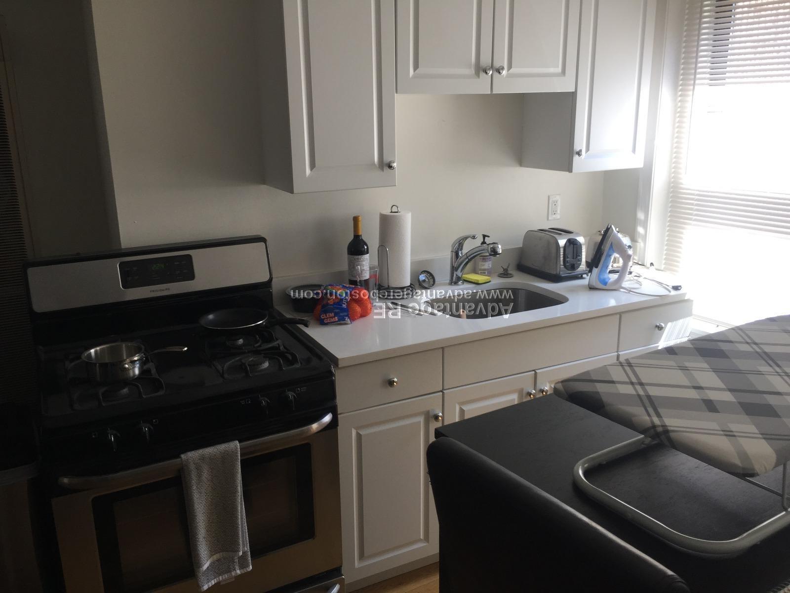 1 bed, 1 bath apartment for rent at 10 Wiget St Unit 8, North End — photo 14 of 19