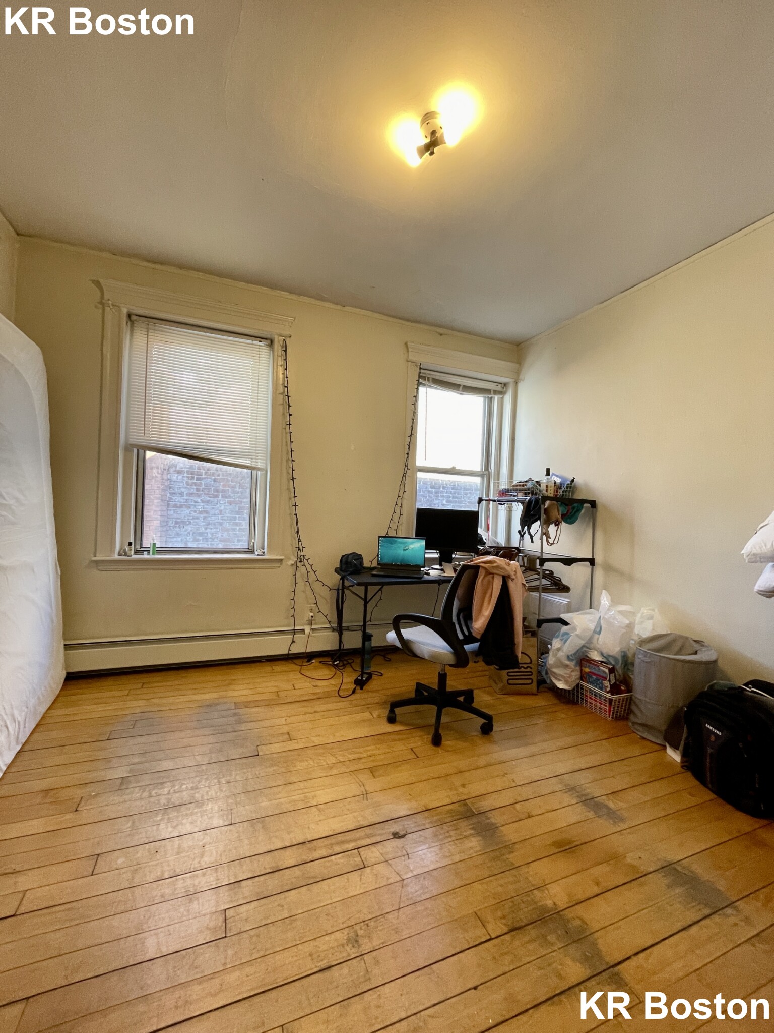 4 bed, 1 bath apartment for rent at 1427 Commonwealth Ave Unit 5, Brighton — photo 3 of 3