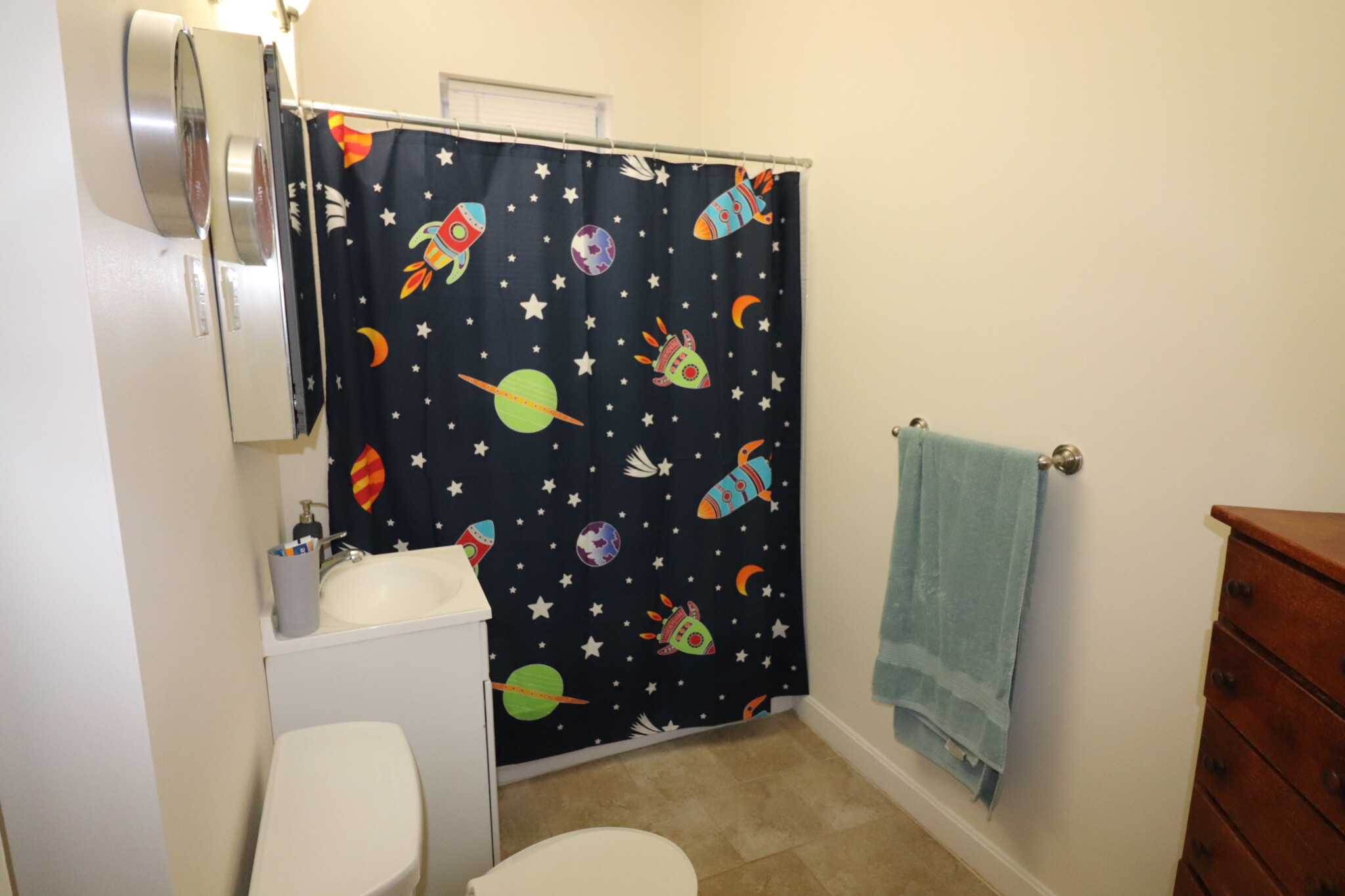 2 bed, 2 bath apartment for rent at 136 Pleasant Unit 7, Coolidge Corner — photo 3 of 17