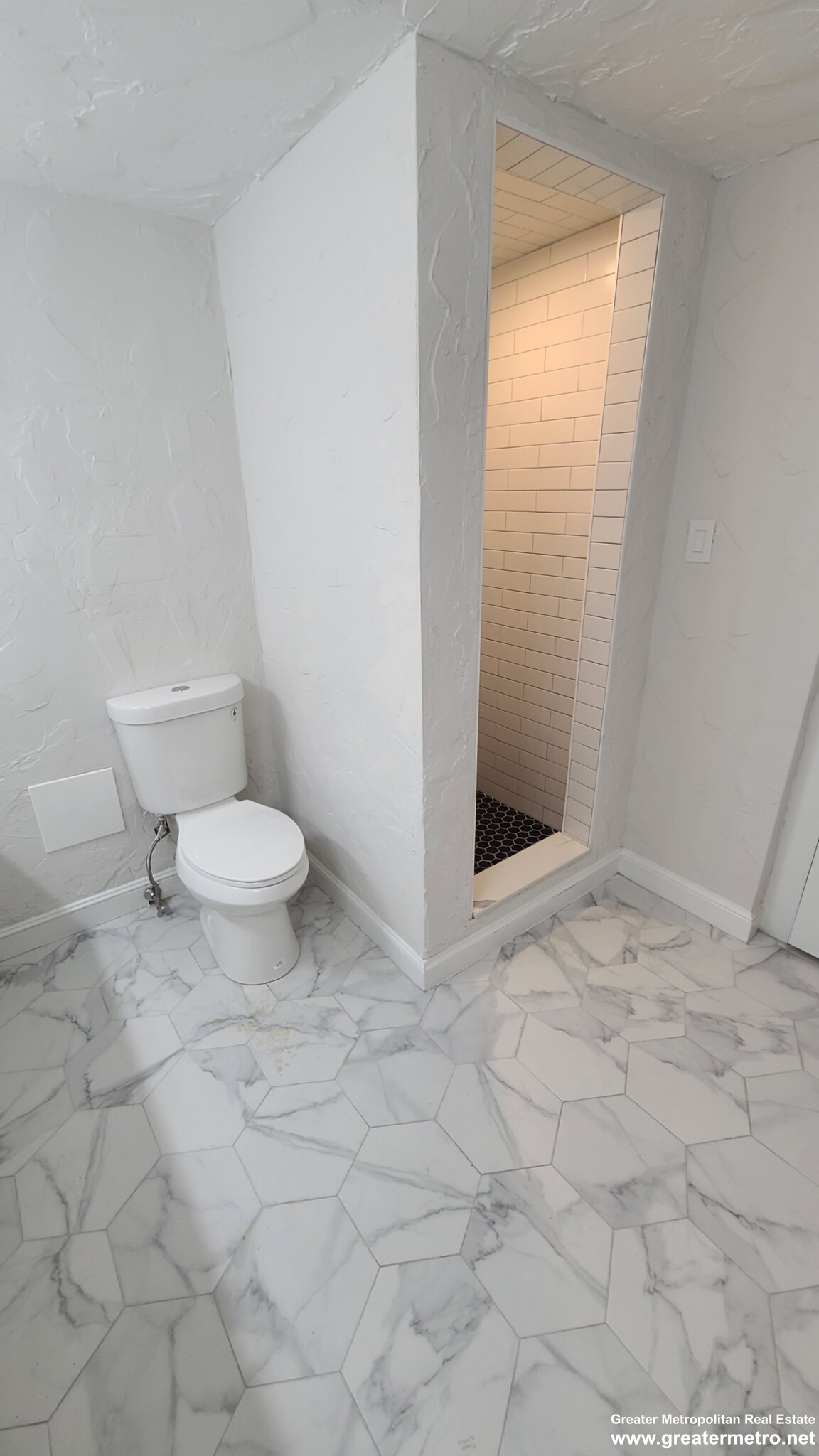 4 bed, 2 bath apartment for rent at 129 Fulton St Unit 1, North End — photo 23 of 25
