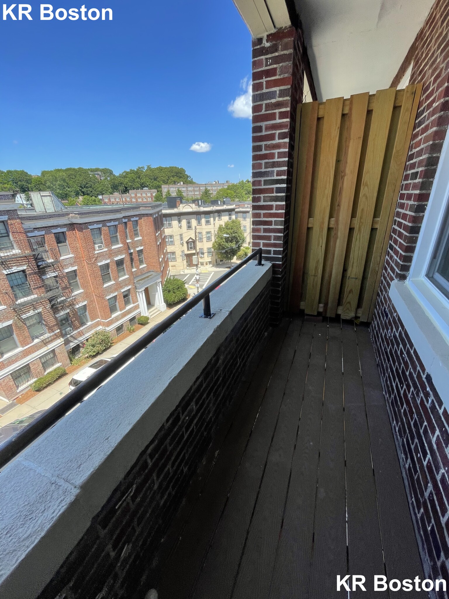2 bed, 1 bath apartment for rent at 114 Sutherland Rd Unit L, Brighton