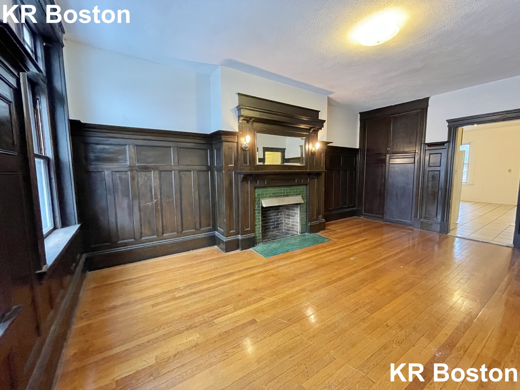 5 bed, 2 bath apartment for rent at 1907 Beacon St Unit 2, Chestnut Hill — photo 4 of 20