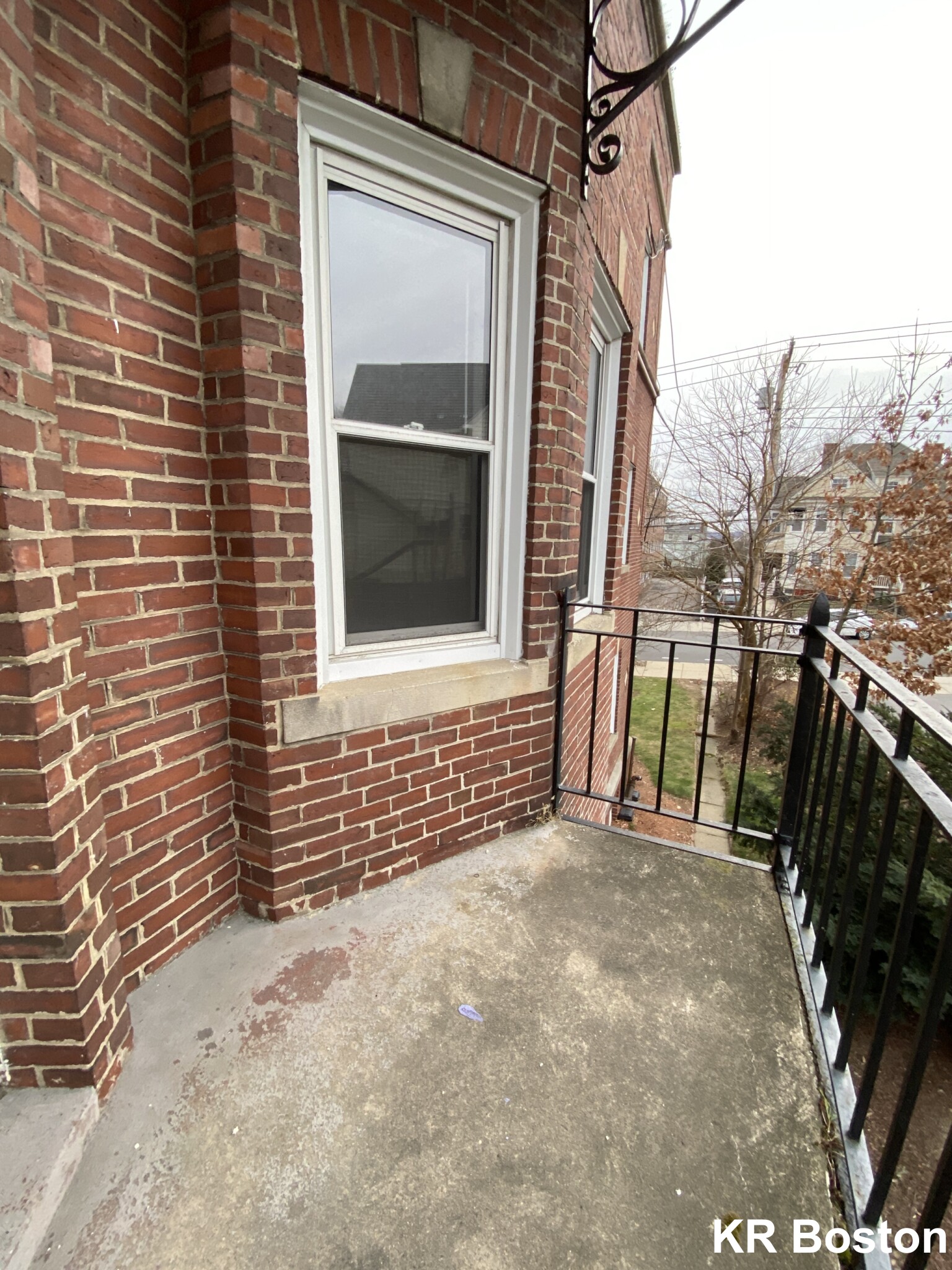 4 bed, 2 bath apartment for rent at 158 Summer St Unit 22, Winter Hill — photo 13 of 13