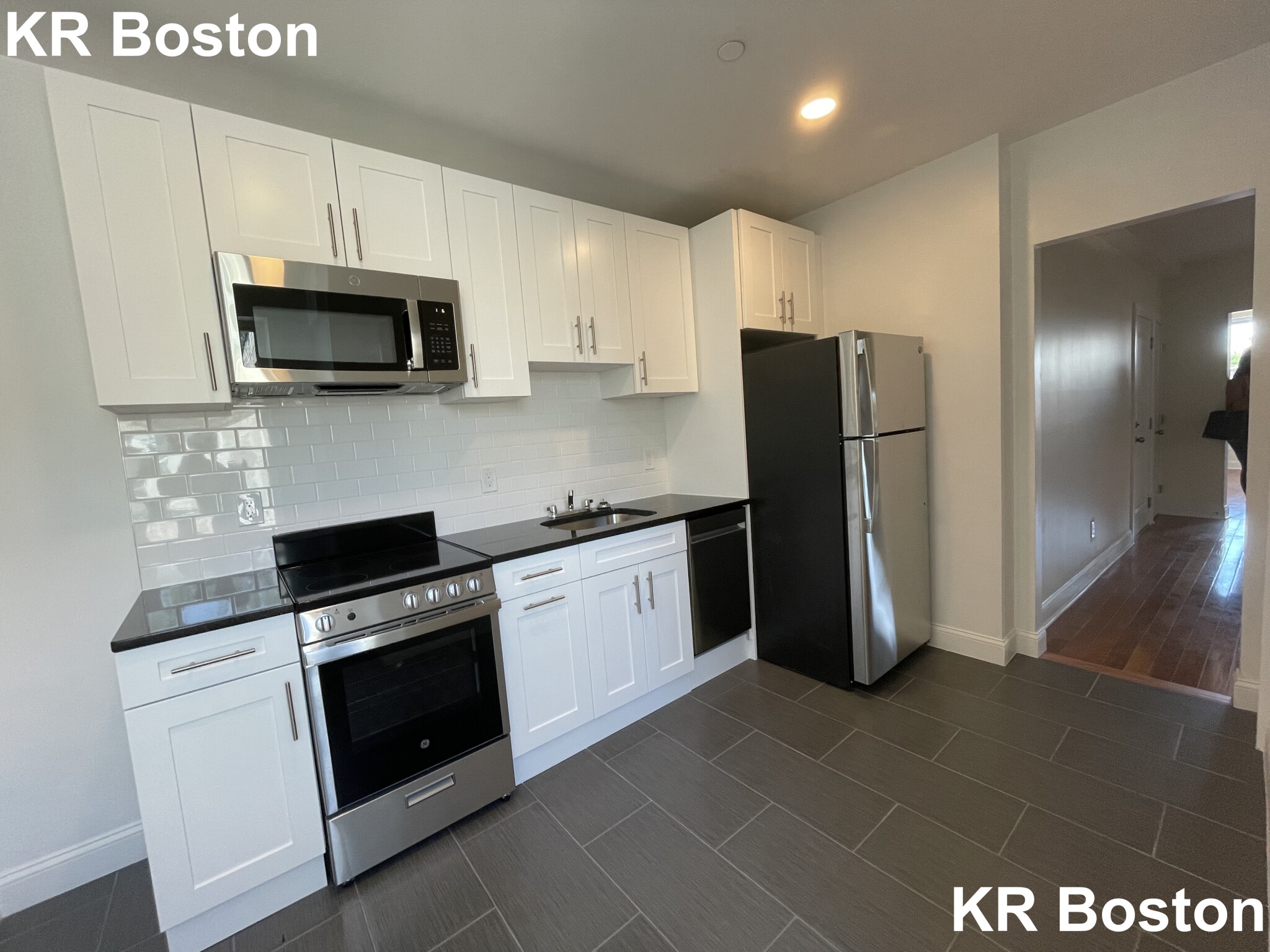 2 bed, 1 bath apartment for rent at 120 Sutherland Rd Unit H, Brighton — photo 6 of 15