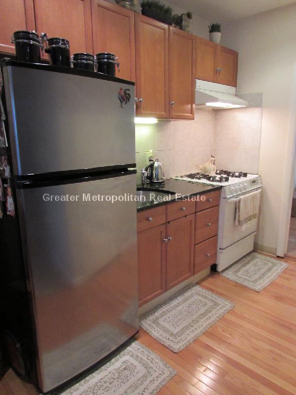 1 bed, 1 bath apartment for rent at 26 Unity St Unit 2, North End — photo 3 of 17
