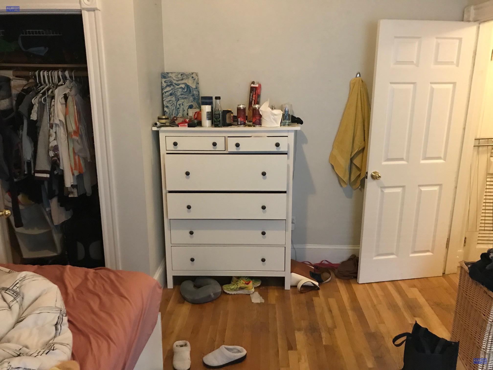 4 bed, 1 bath apartment for rent at 197 Green Unit 3, Central Square — photo 5 of 19